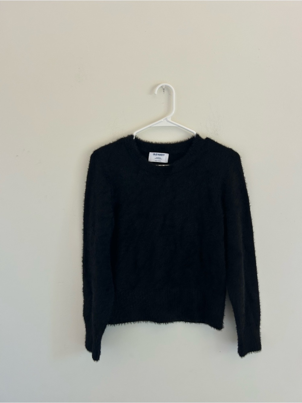 Old Navy Women's Black Fuzzy Crewneck Sweater